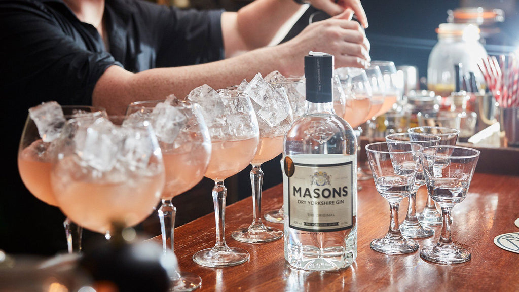 10 Simple Summer Gin Cocktail Recipes